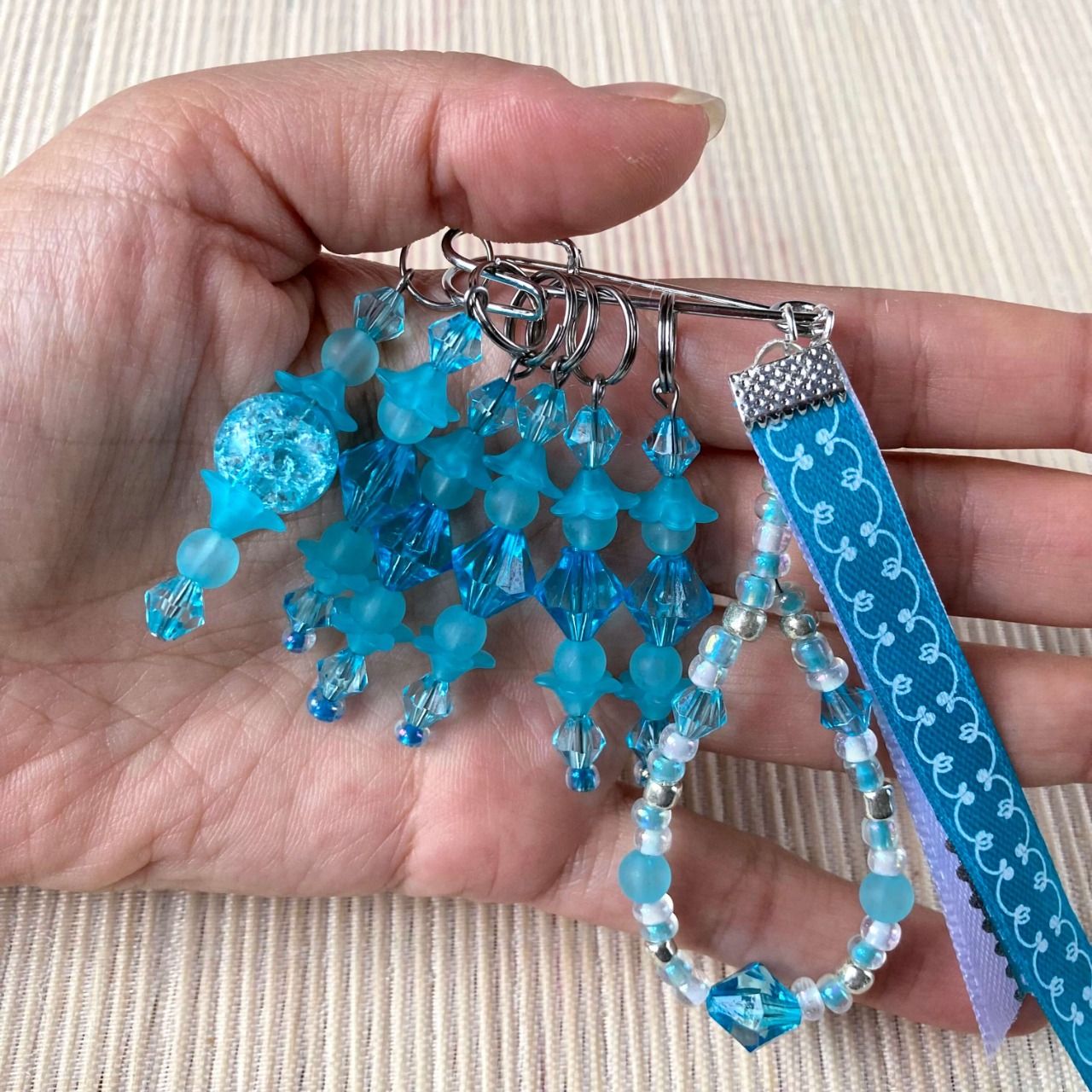 Marqueurs blooming blu KnitPro pour tricot anneaux fermés