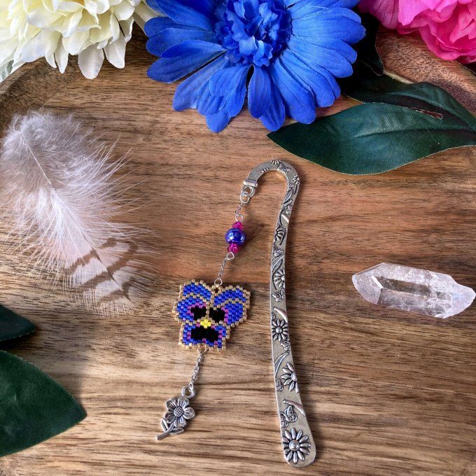 Marque page fleur de pensée, tissage de perles Miyuki